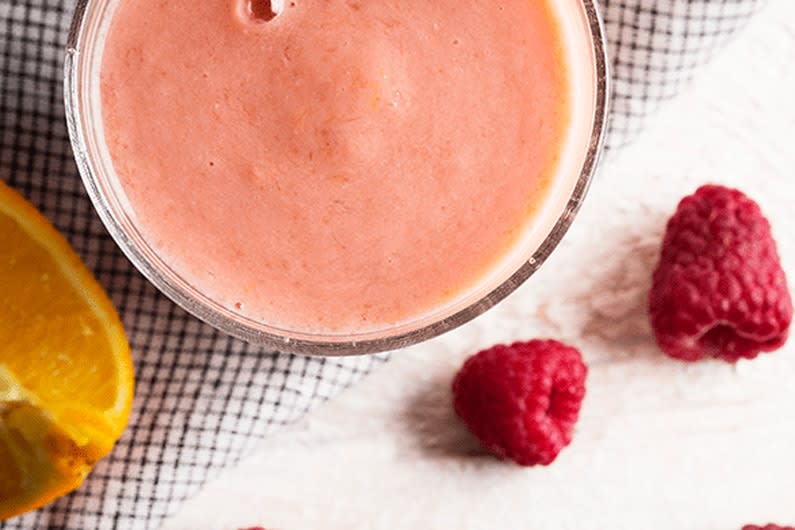 Rise &amp; Shine Smoothie Recipe for Glowing Skin